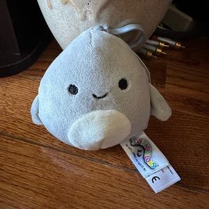 Gordon clip Squishmallow